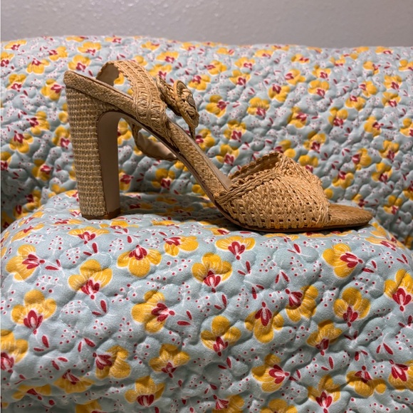 Jessica Simpson Tan Woven Sandals - Picture 2 of 4